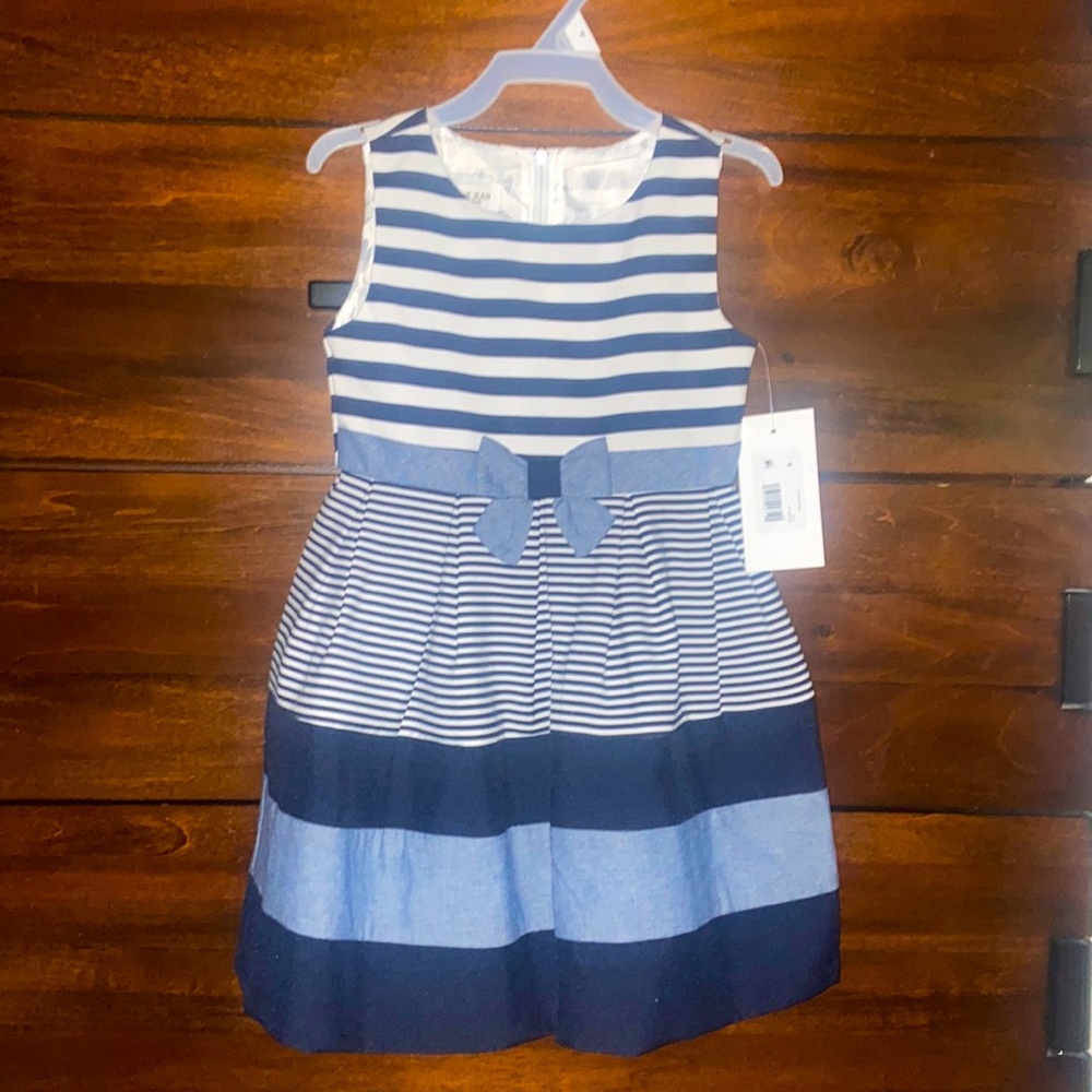 NWT  Bonnie Jean Exclusive.  Navy Blue and  white toddler dress.  Size 4